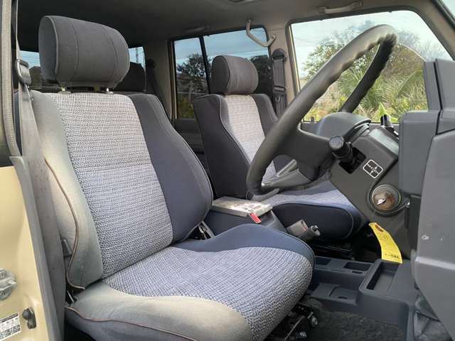 Toyota LAND CRUISER 1994 6372710-3