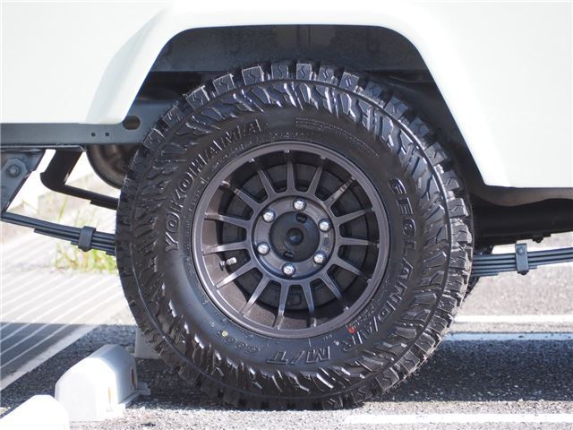 Toyota LAND CRUISER 1981 6373740-9
