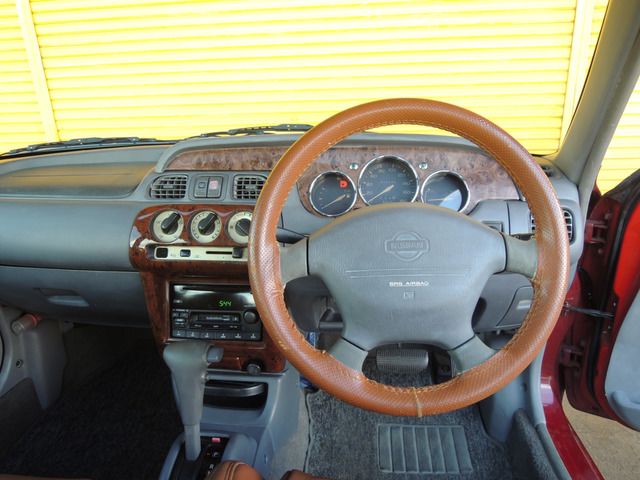 Nissan MARCH 1997 6321752-3