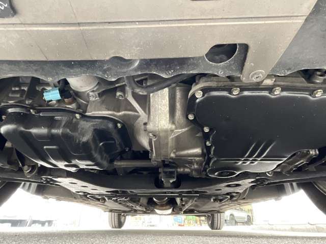 Nissan MICRA C+C 2009 6321890-8