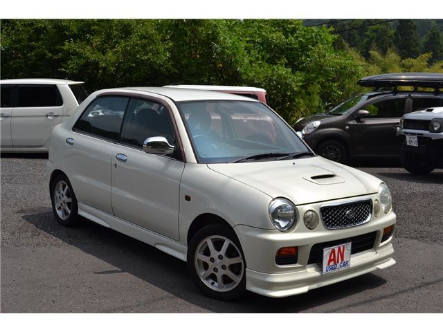 Daihatsu OPTI 2001 6367181-1