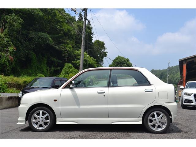 Daihatsu OPTI 2001 6367181-4