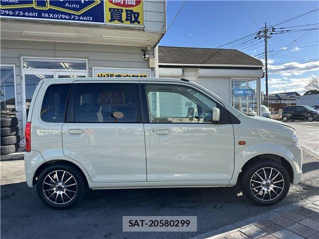 Nissan OTTI 2010 6332256-3