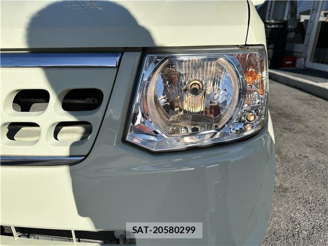 Nissan OTTI 2010 6332256-9