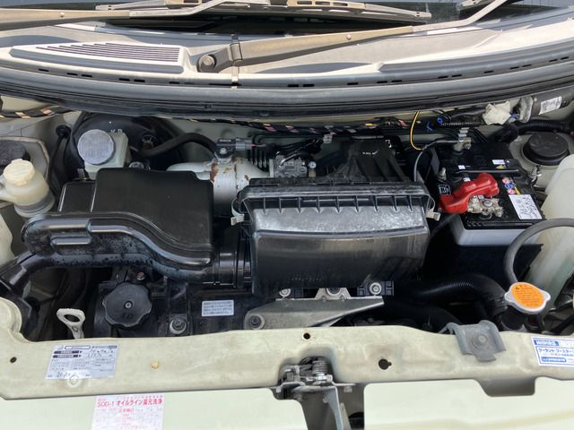 Nissan OTTI 2008 6332388-9