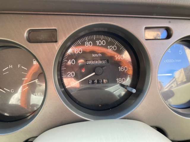 Nissan RASHEEN 1998 6334139-9