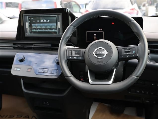 Nissan SERENA 2025 6339462-1