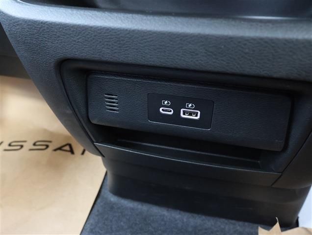 Nissan SERENA 2025 6339462-10