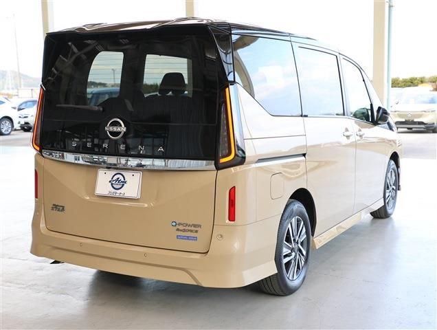 Nissan SERENA 2025 6339462-5