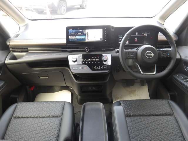 Nissan SERENA 2025 6340070-2