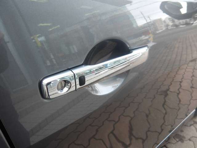 Nissan SERENA 2025 6340070-4
