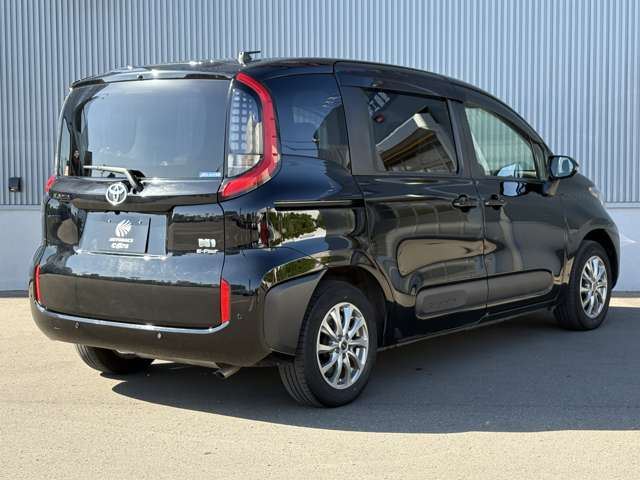 Toyota SIENTA 2022 6322685-1