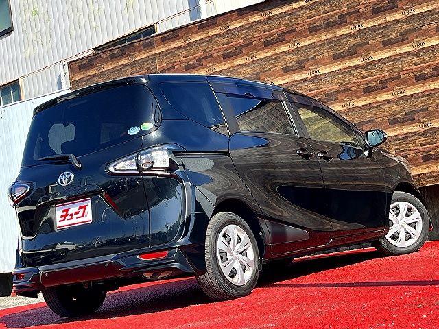 Toyota SIENTA 2021 6324671-1