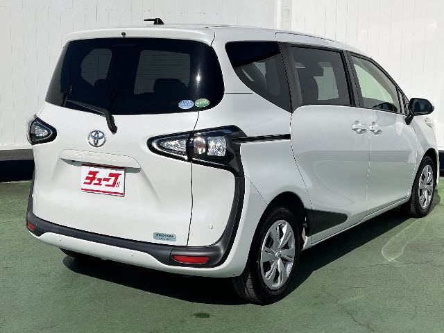 Toyota SIENTA 2021 6324930-1