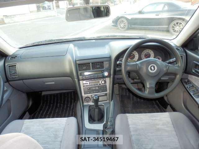 Nissan SKYLINE 2000 6346203-2