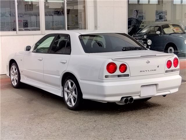 Nissan SKYLINE 2000 6346365-1