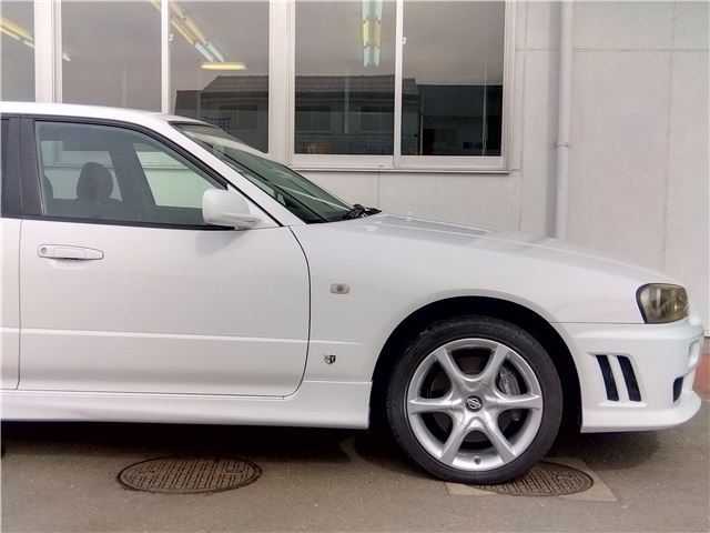 Nissan SKYLINE 2000 6346365-5