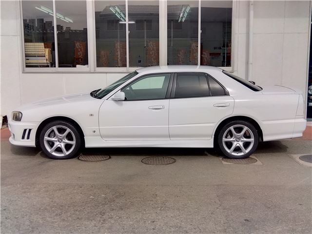 Nissan SKYLINE 2000 6346365-9