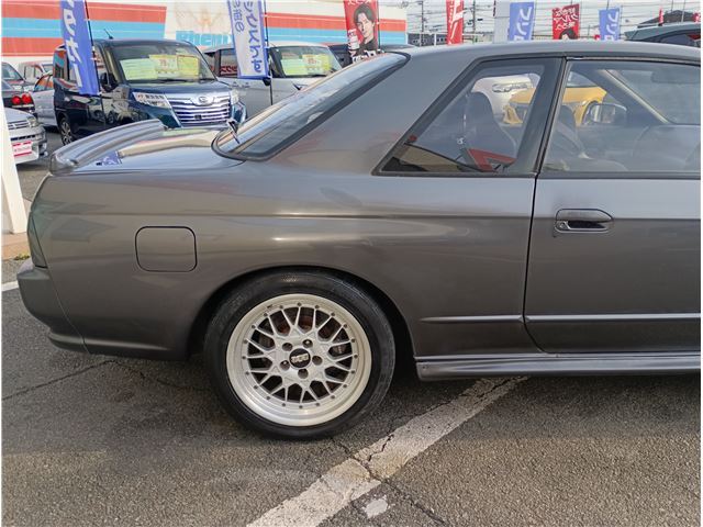 Nissan SKYLINE 1992 6347664-10