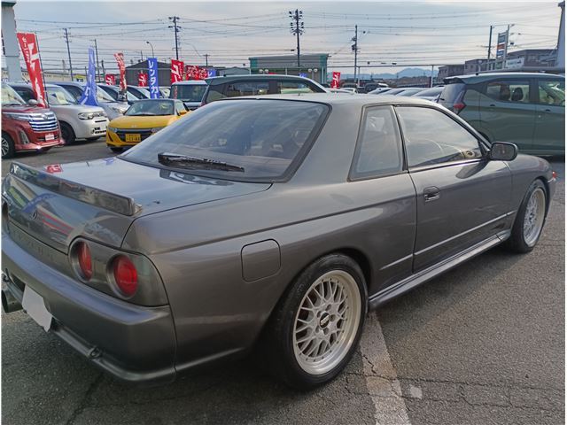 Nissan SKYLINE 1992 6347664-6