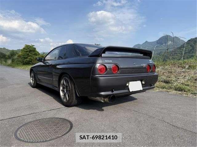 Nissan SKYLINE 1992 6347752-2