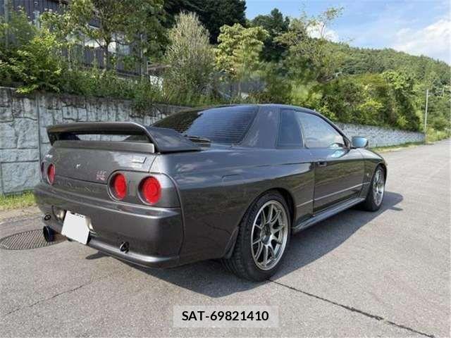 Nissan SKYLINE 1992 6347752-3