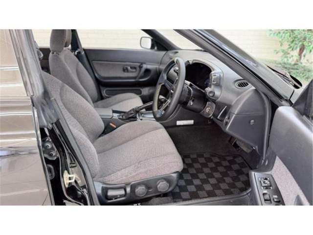 Nissan SKYLINE 1990 6348044-10