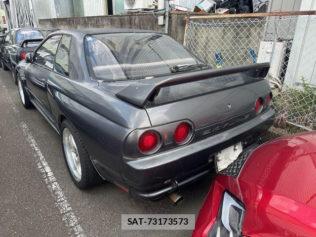 Nissan SKYLINE 1990 6348122-1