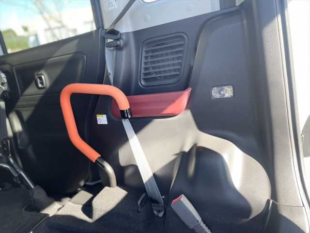 Suzuki SPACIA 2023 6363620-3