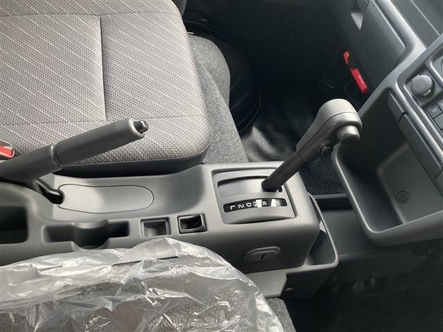 Suzuki SUPER CARRY 2025 6366406-10
