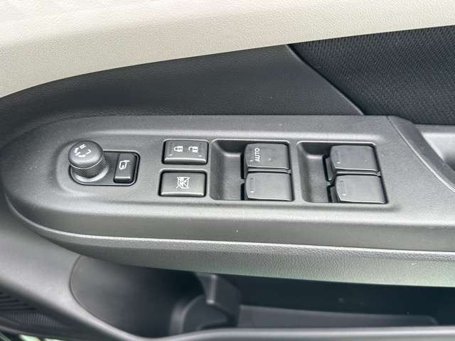 Suzuki SWIFT 2024 6367584-10