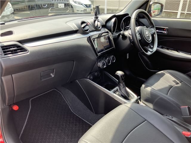 Suzuki SWIFT 2018 6371378-6