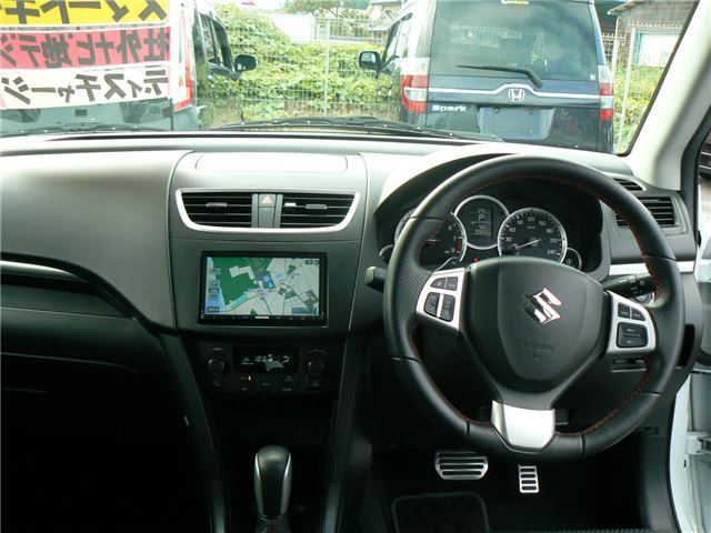 Suzuki SWIFT 2013 6375339-4