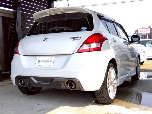 Suzuki SWIFT 2013 6375404-3