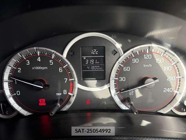 Suzuki SWIFT 2013 6375474-3