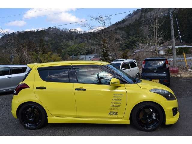 Suzuki SWIFT 2012 6375863-8