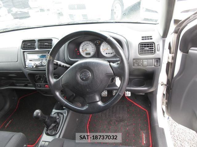 Suzuki SWIFT 2004 6376654-2