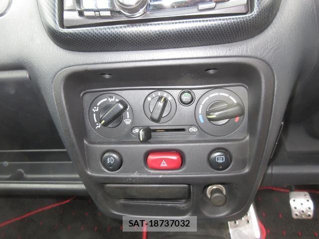 Suzuki SWIFT 2004 6376654-5