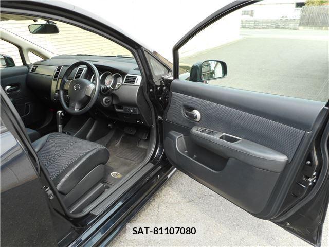 Nissan TIIDA 2009 6352111-9