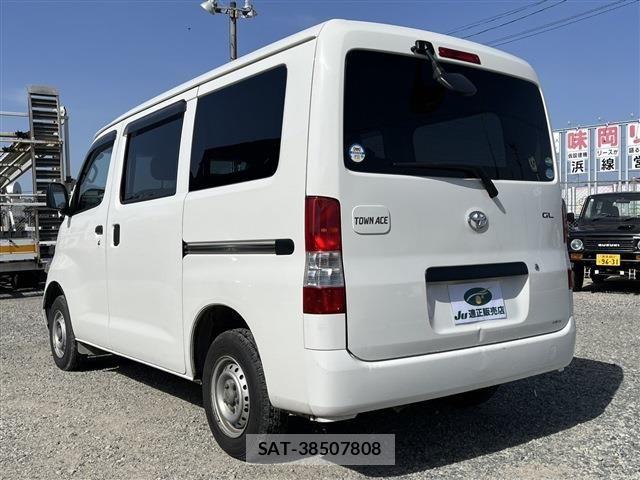 Toyota TOWNACE VAN 2018 6349680-7