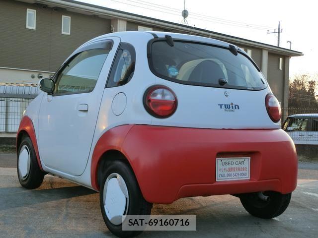Suzuki TWIN 2004 6376876-8