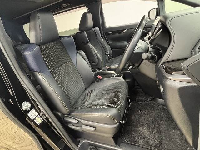 Toyota VELLFIRE 2017 6363109-4