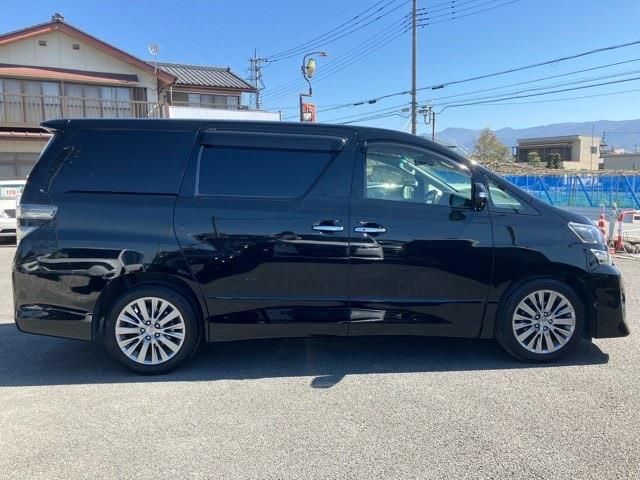 Toyota VELLFIRE 2013 6368407-3