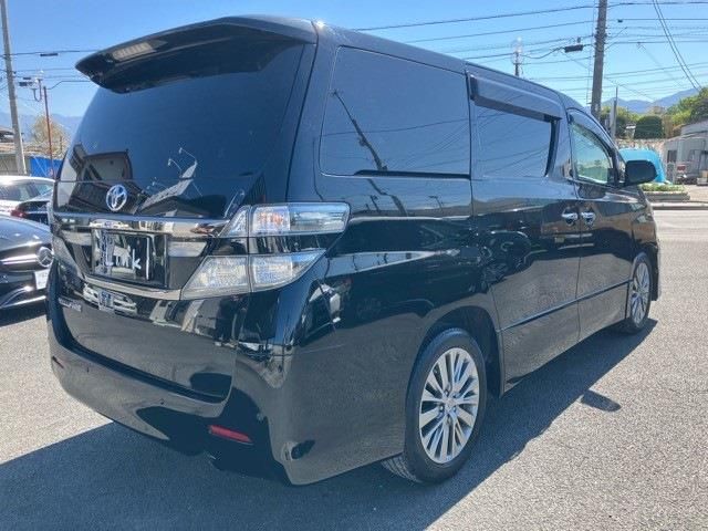 Toyota VELLFIRE 2013 6368407-4