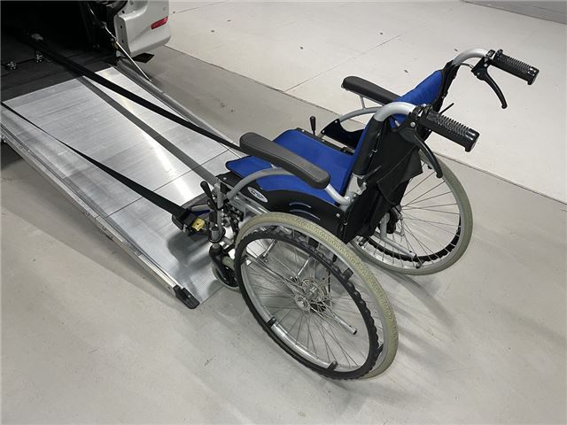 Toyota VELLFIRE 2012 6369323-8