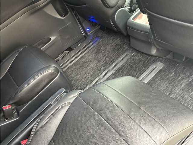 Toyota VELLFIRE 2010 6370005-10