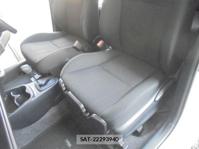 Toyota VITZ 2018 6372515-10