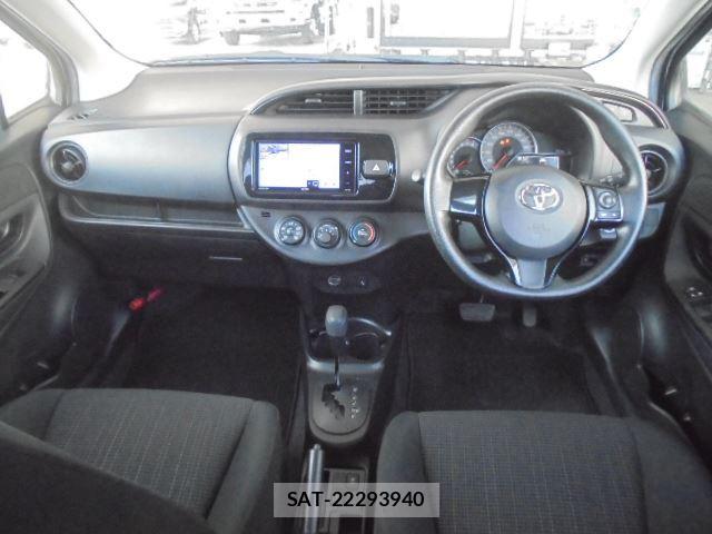 Toyota VITZ 2018 6372515-3