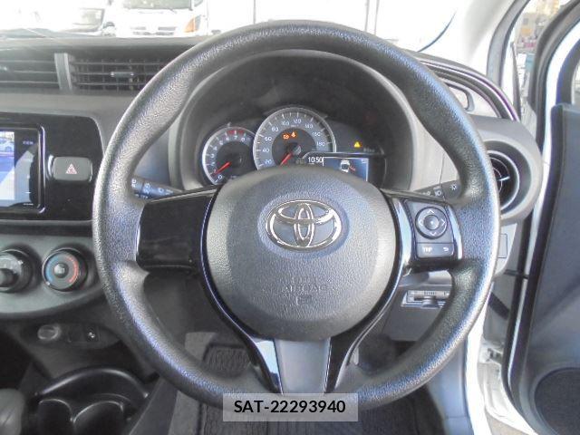 Toyota VITZ 2018 6372515-4