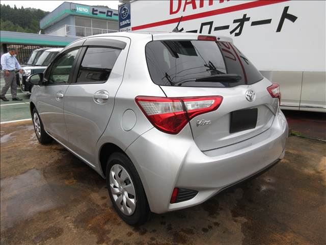Toyota VITZ 2017 6373087-1